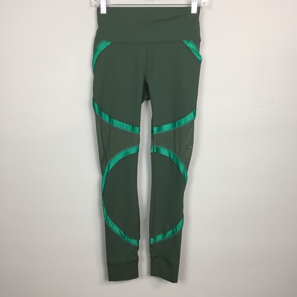 Fabletics High-Waisted PowerHold Shine Leggings - Picture 3 of 16